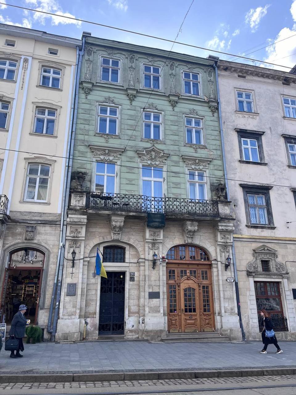 Апартаменти На Площі Ринок, 20 Lviv Buitenkant foto